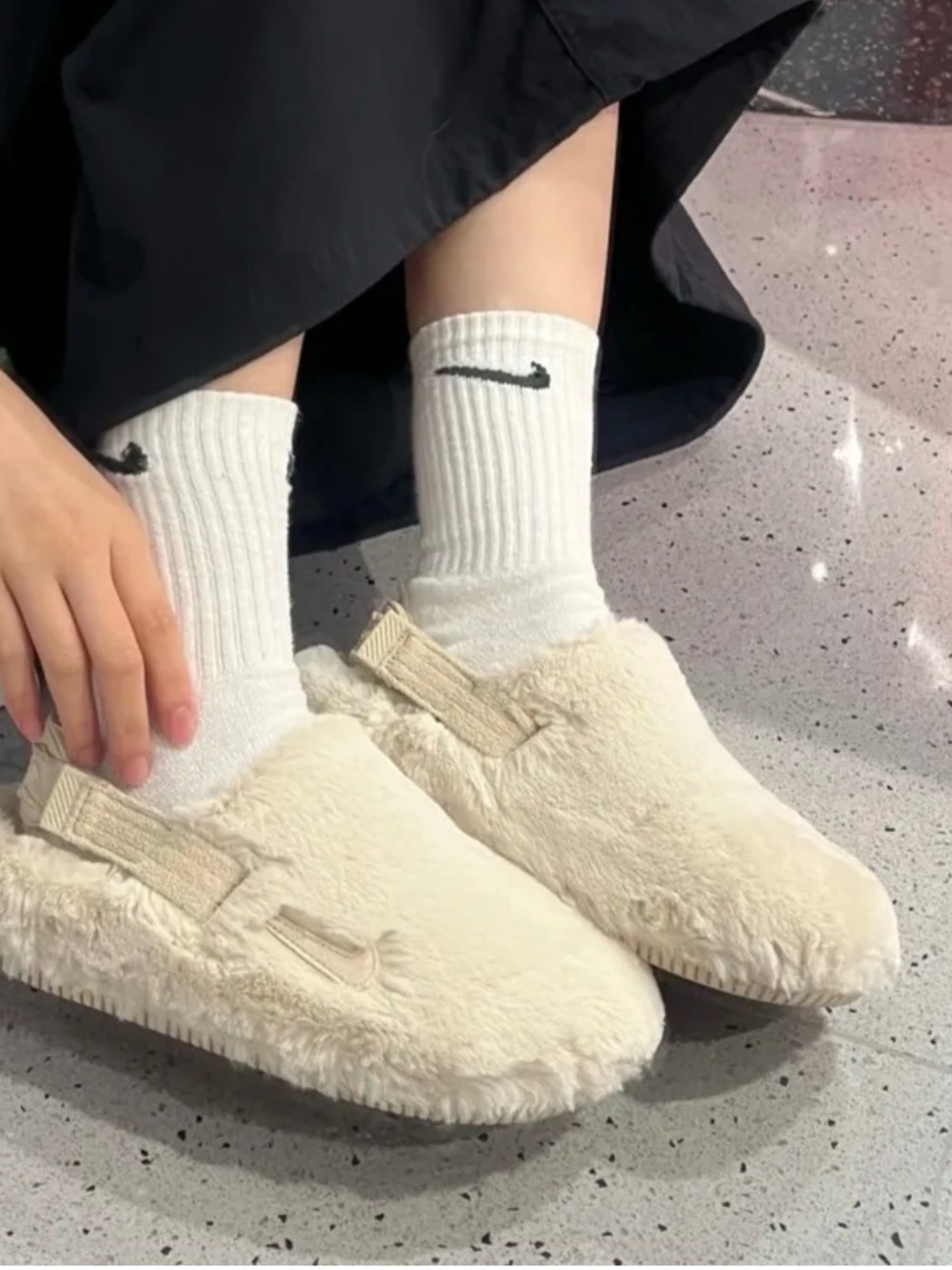 Nike Women's Cream Faux-Fur Slip-On Slippers